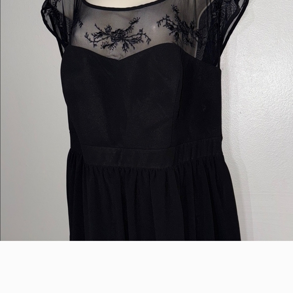 Torrid Dress-- Gorgeous Details Size 20 - Picture 4 of 5